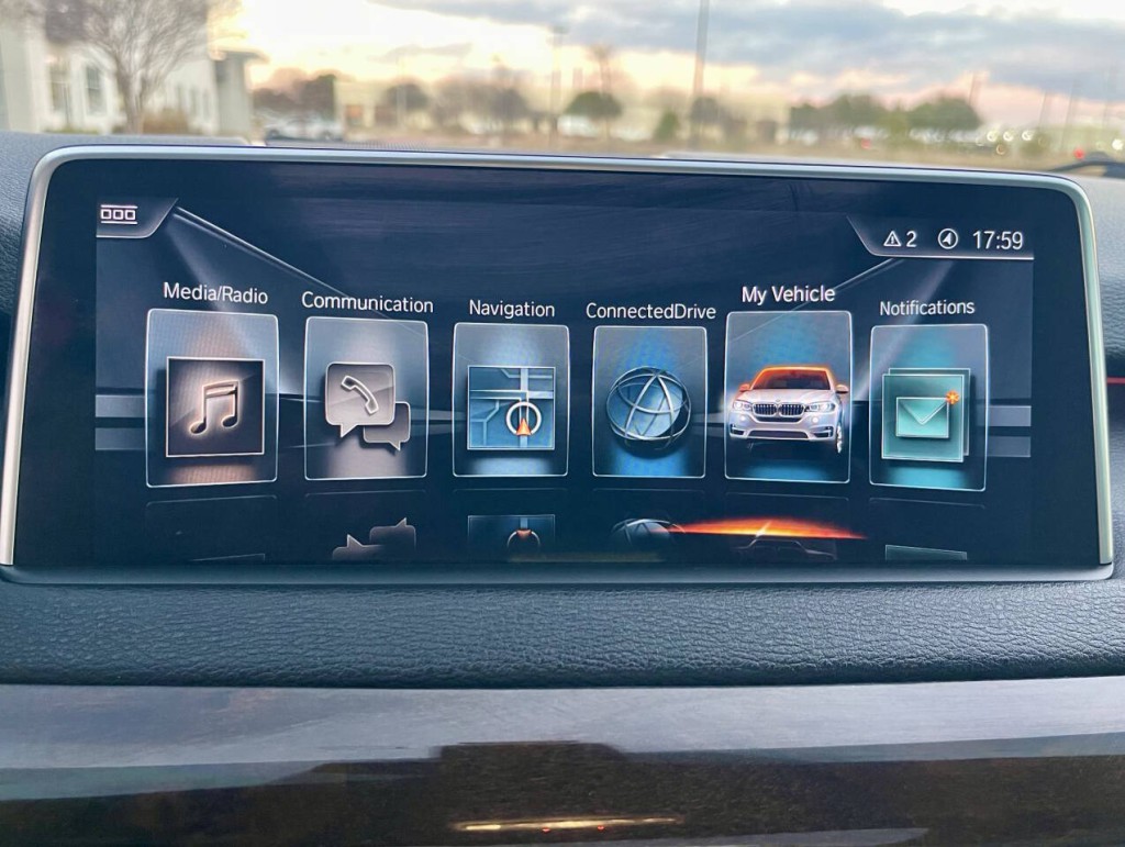 2017 BMW X5 Image 18