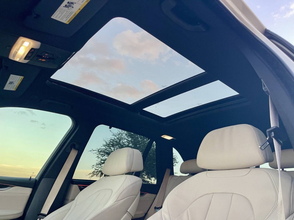 2017 BMW X5 Image 27