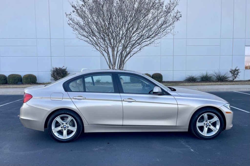 2015 BMW 3 Series Image 7