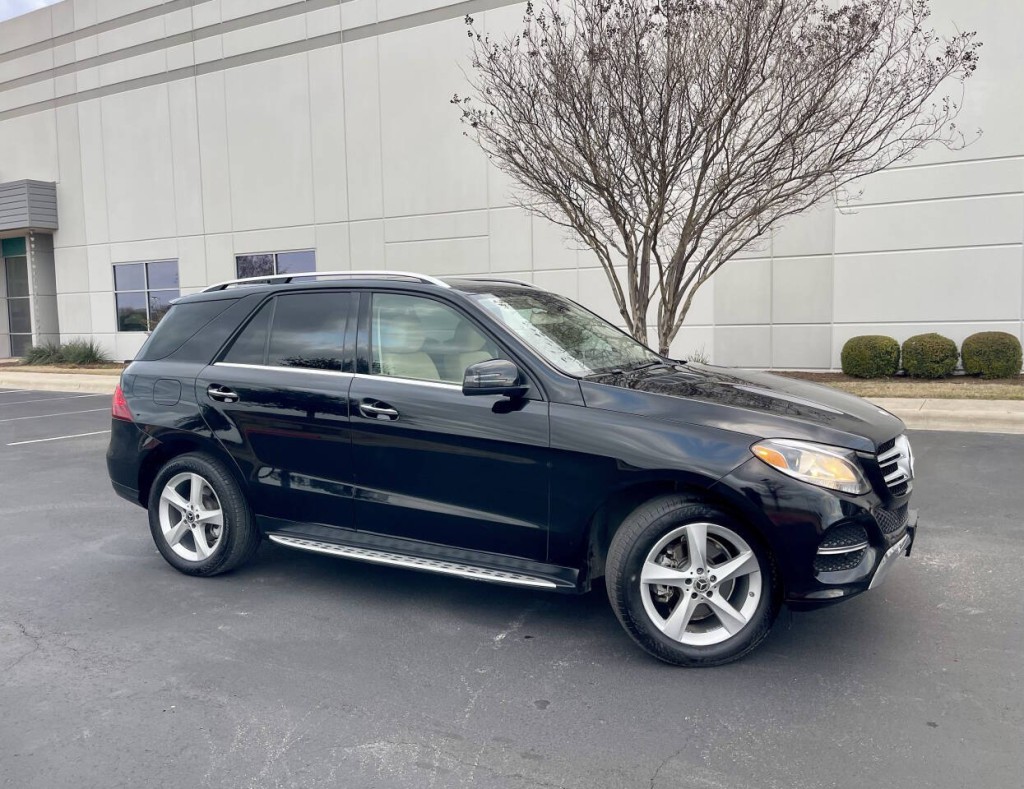 2018 Mercedes-Benz GLE-Class Image 2