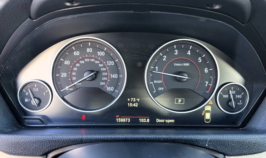 2014 BMW 3 Series Image 14