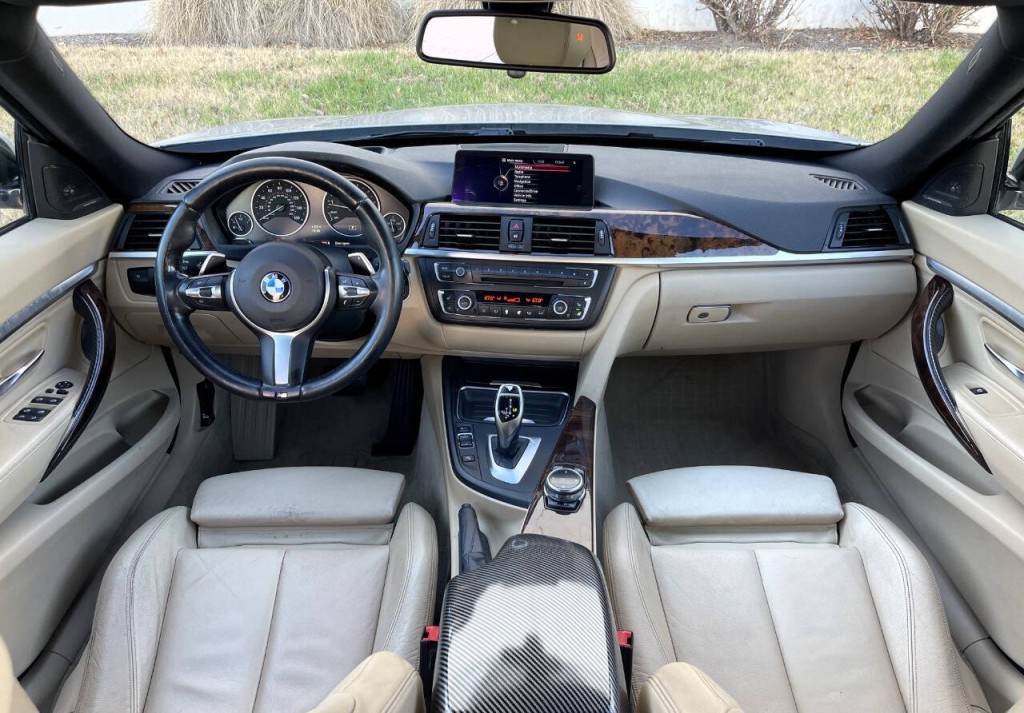 2014 BMW 3 Series Image 16