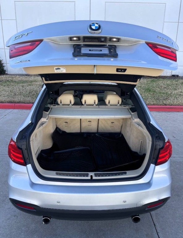 2014 BMW 3 Series Image 30