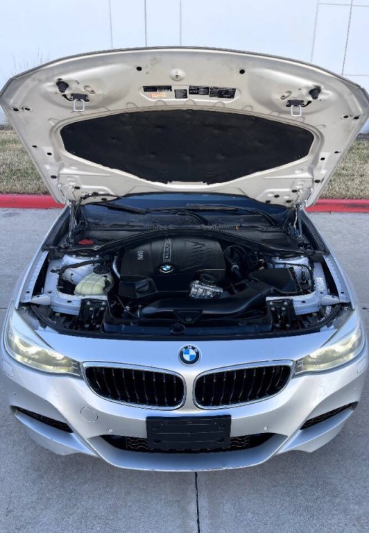 2014 BMW 3 Series Image 31