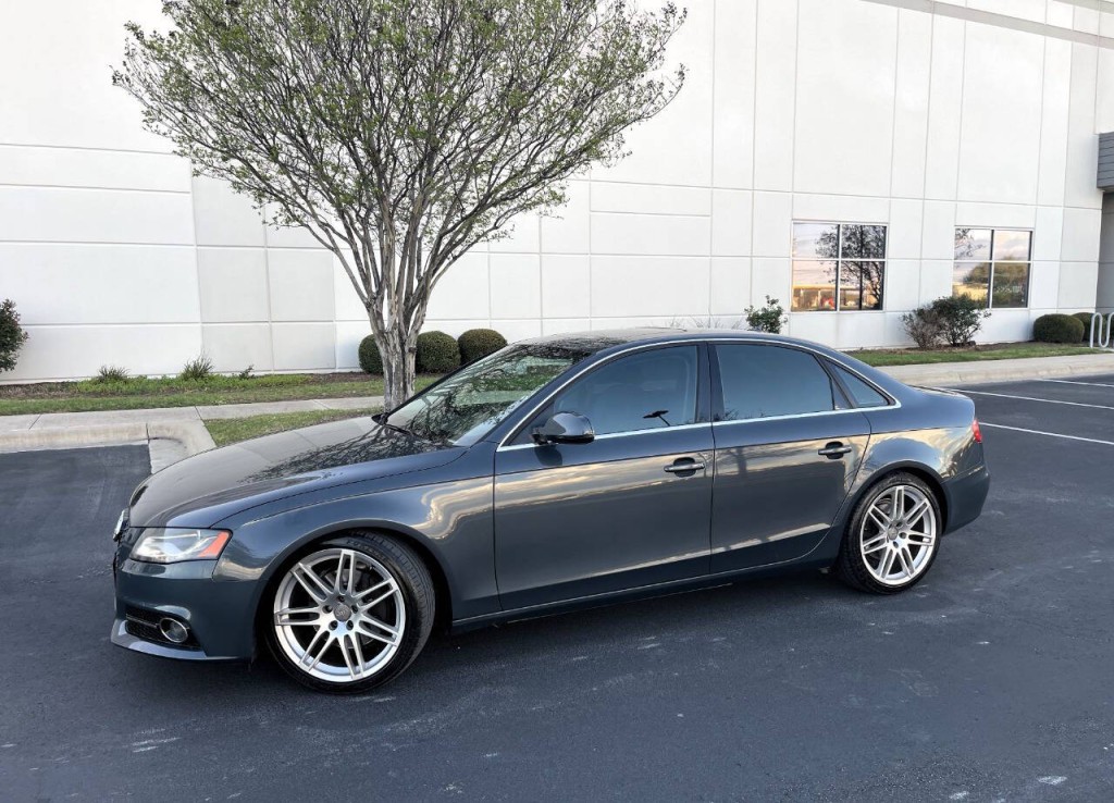 2010 Audi A4 Image 2