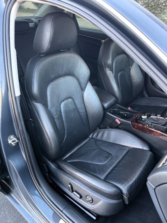 2010 Audi A4 Image 8