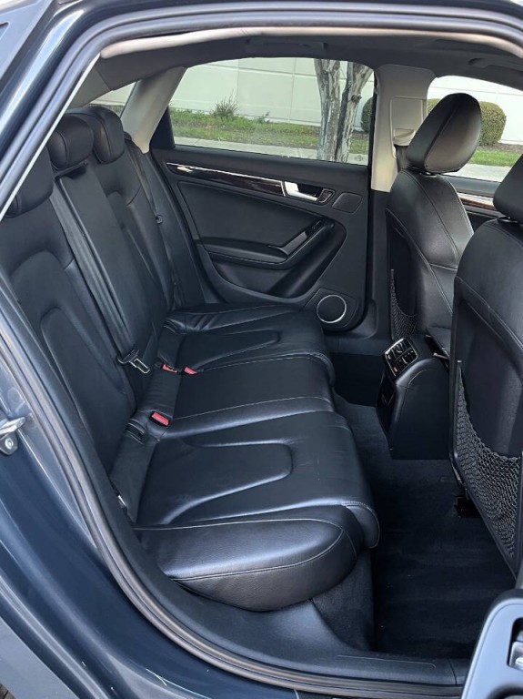 2010 Audi A4 Image 10