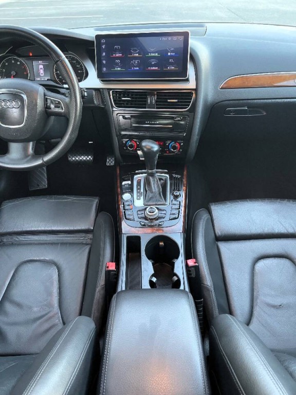 2010 Audi A4 Image 12