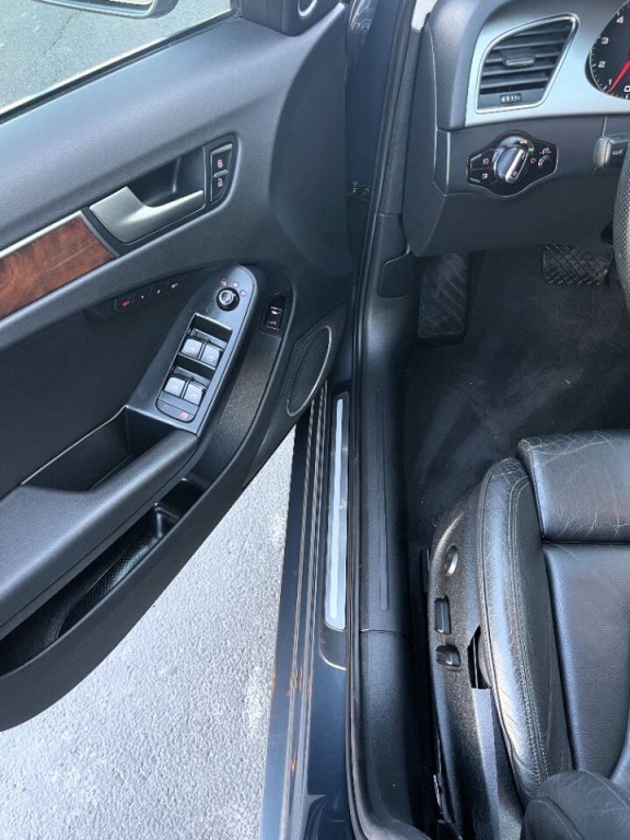 2010 Audi A4 Image 22