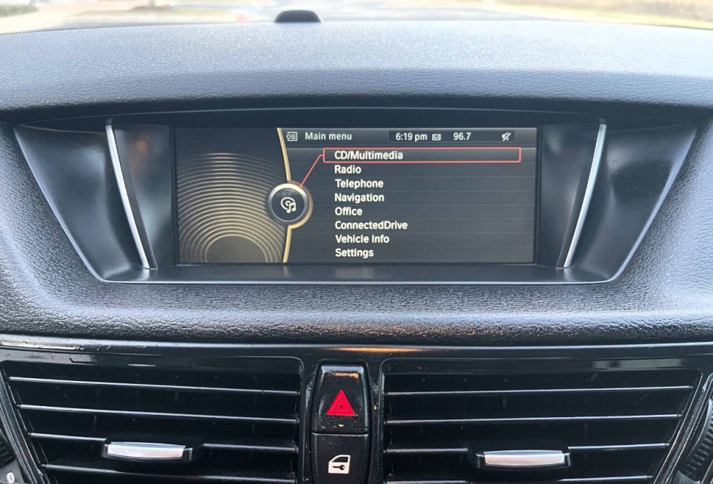 2014 BMW X1 Image 18