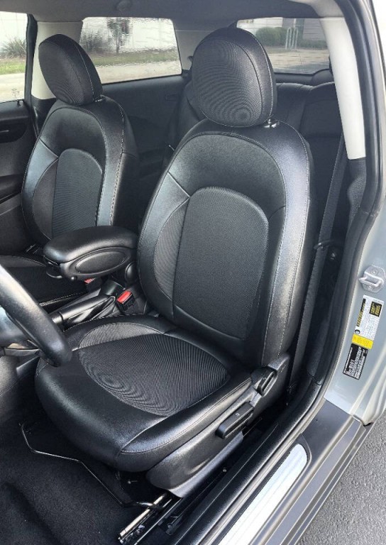 2016 MINI Cooper Image 7