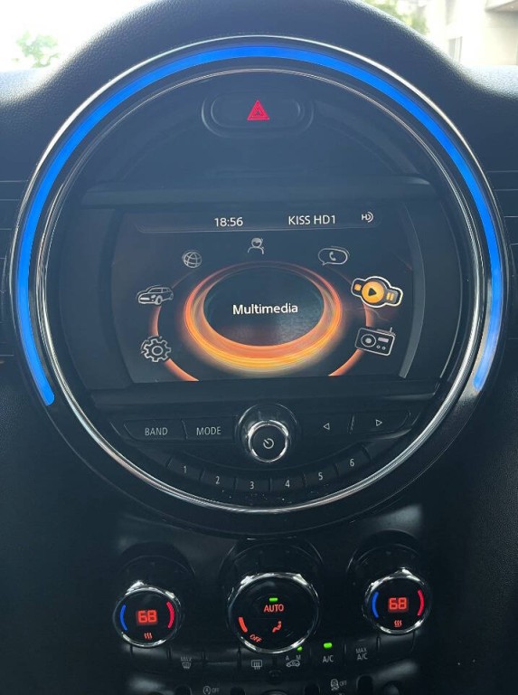 2016 MINI Cooper Image 18