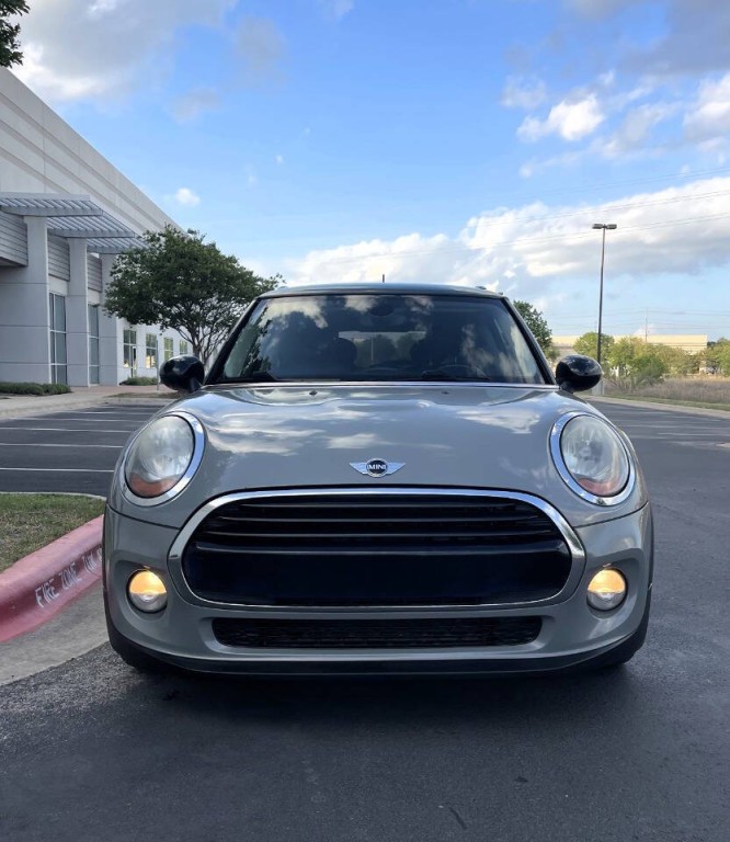 2016 MINI Cooper Image 24