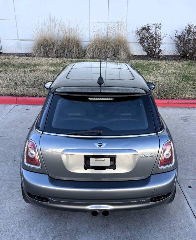 2010 MINI Cooper Image 27
