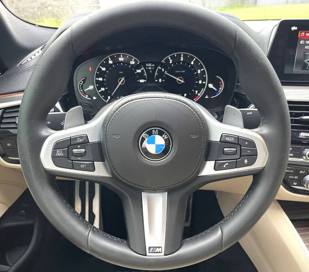 2018 BMW 5 Series Image 23