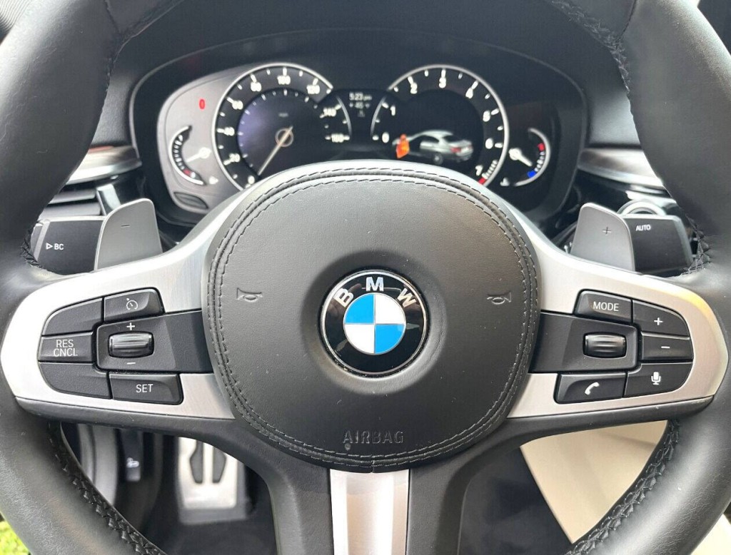 2018 BMW 5 Series Image 24