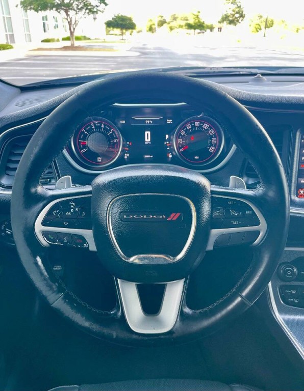 2017 Dodge Challenger Image 14