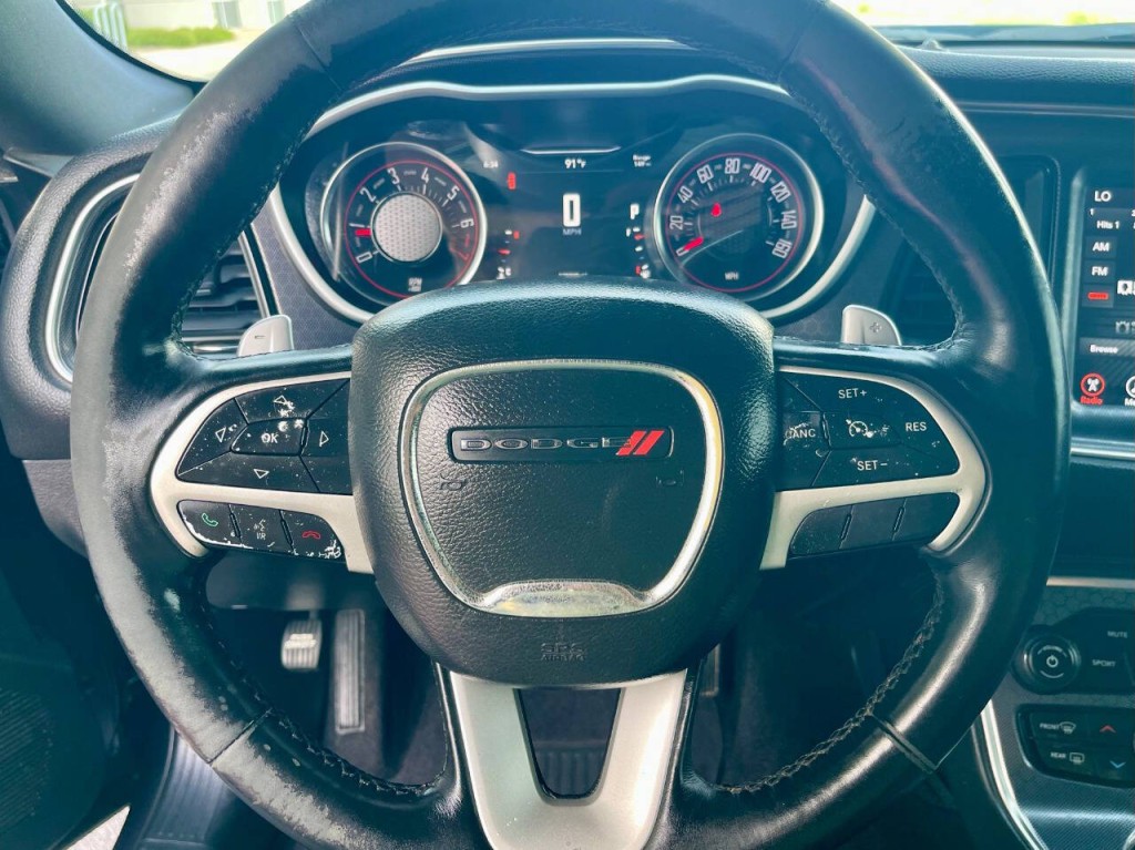 2017 Dodge Challenger Image 15