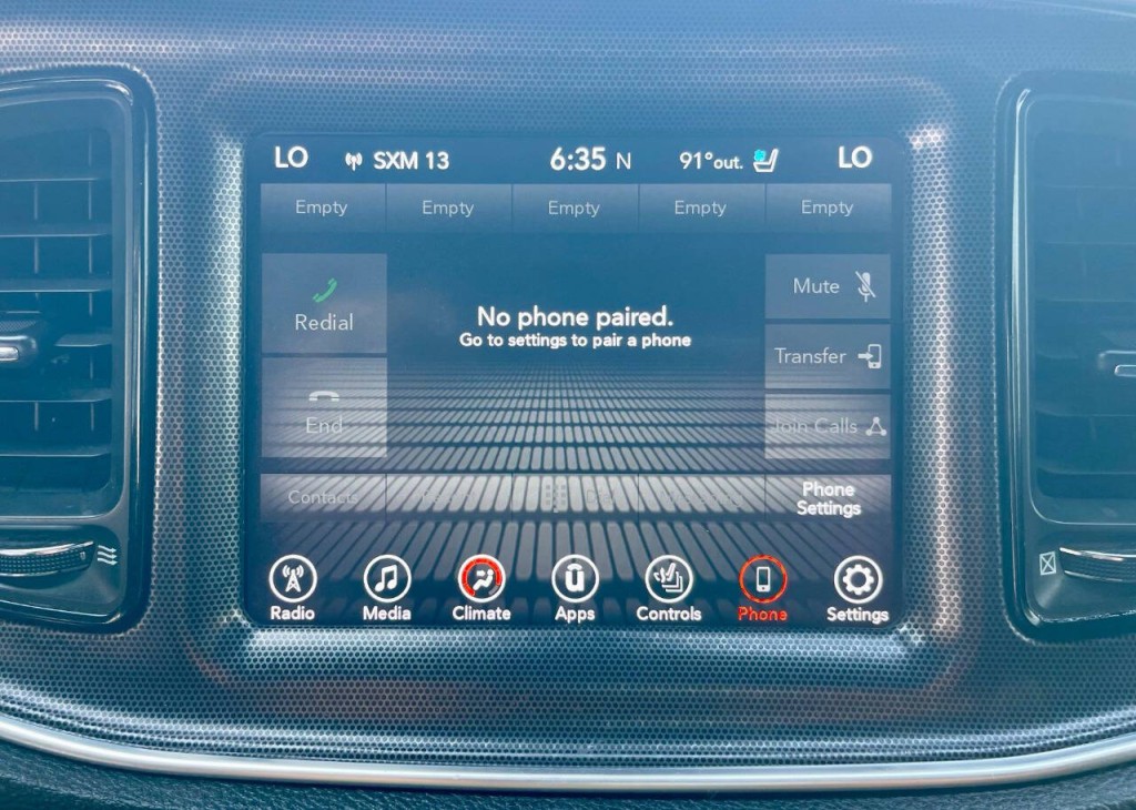 2017 Dodge Challenger Image 20