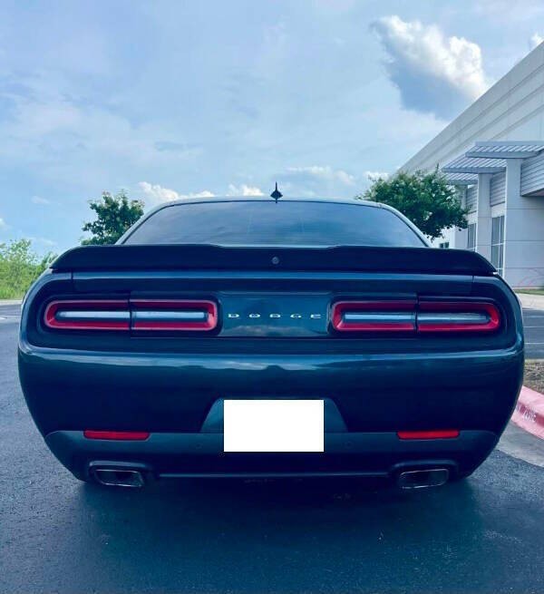 2017 Dodge Challenger Image 25