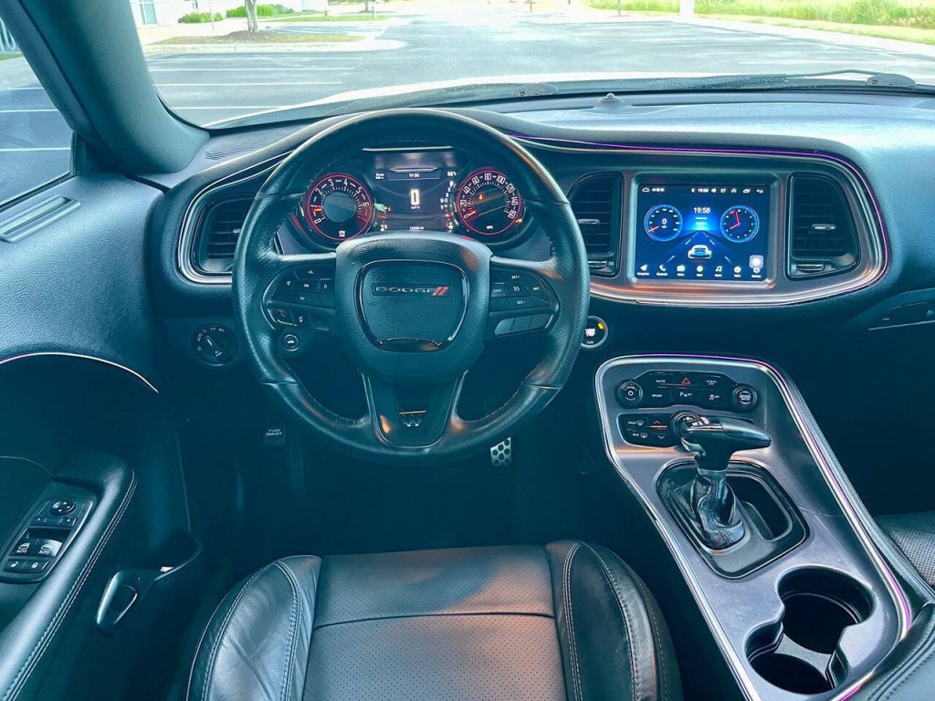 2018 Dodge Challenger Image 13