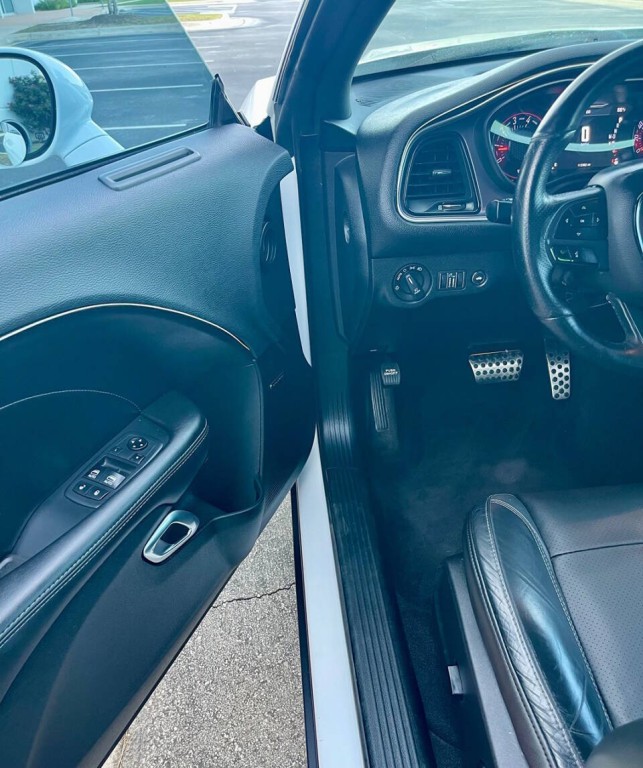 2018 Dodge Challenger Image 23