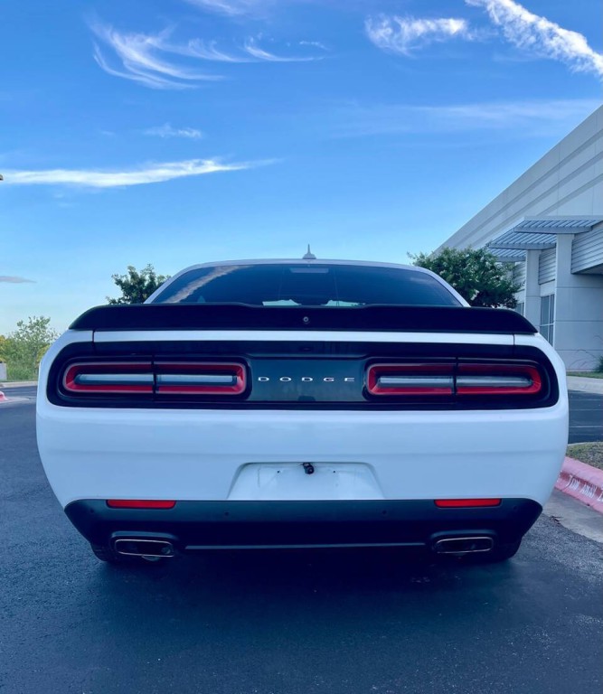 2018 Dodge Challenger Image 25