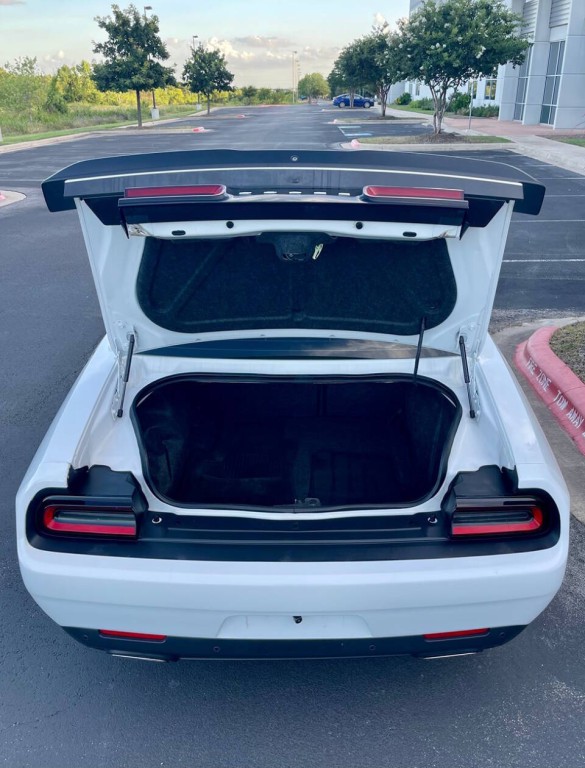 2018 Dodge Challenger Image 30