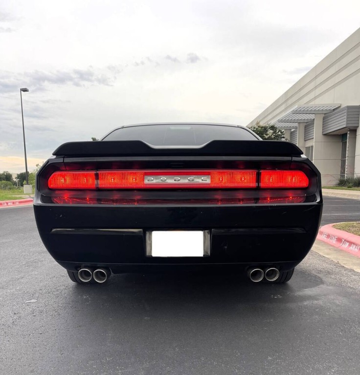 2014 Dodge Challenger Image 22