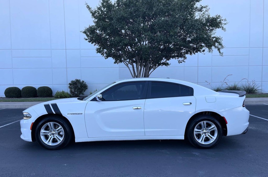 2016 Dodge Charger Image 7