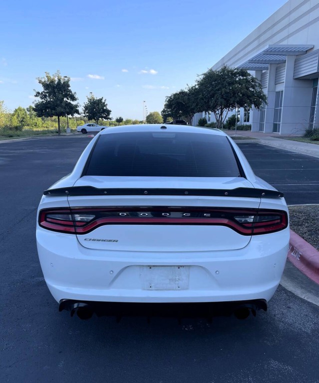 2016 Dodge Charger Image 25