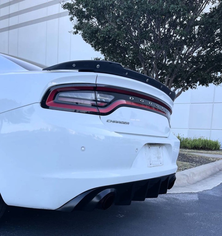 2016 Dodge Charger Image 29