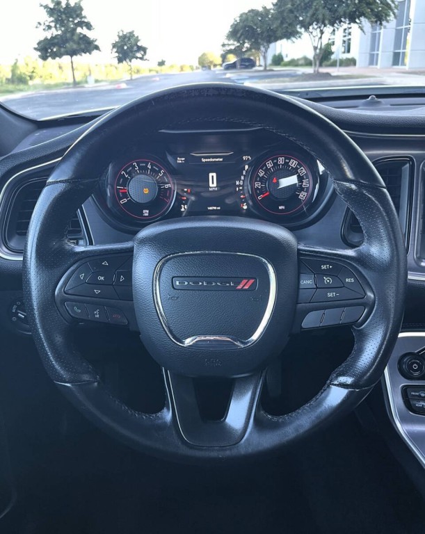 2017 Dodge Challenger Image 15