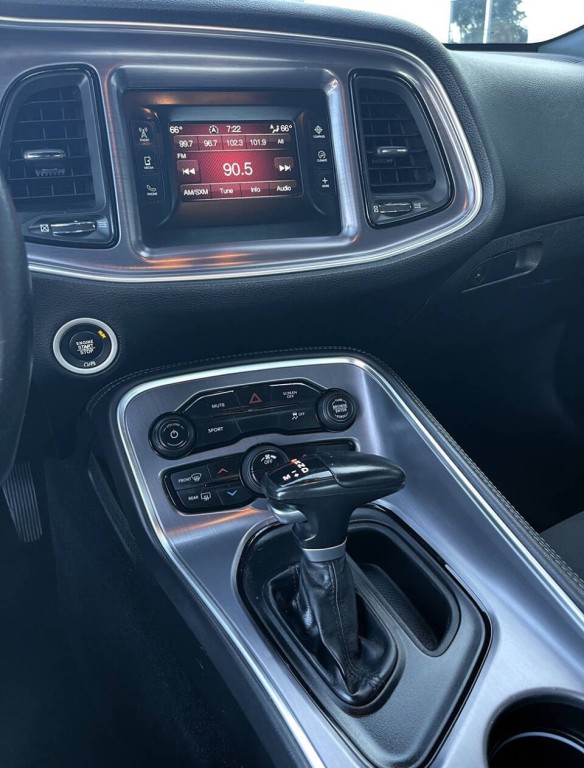 2017 Dodge Challenger Image 16