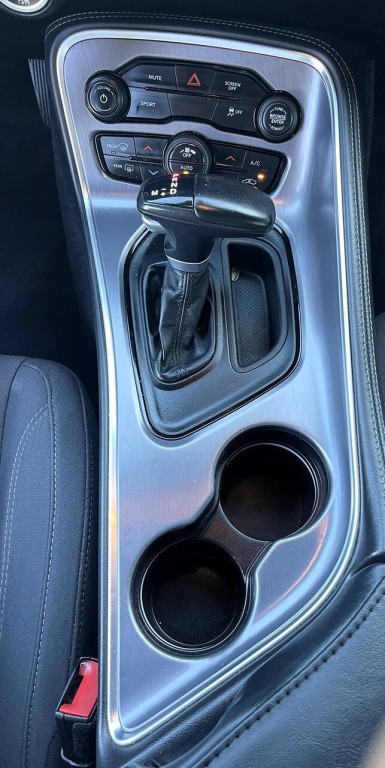 2017 Dodge Challenger Image 20