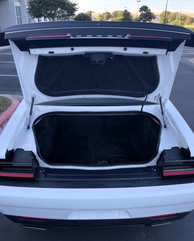 2017 Dodge Challenger Image 27