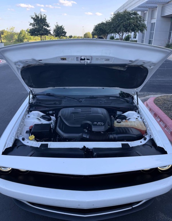 2017 Dodge Challenger Image 28