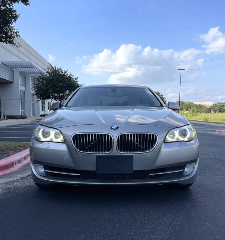 2012 BMW 5 Series Image 23