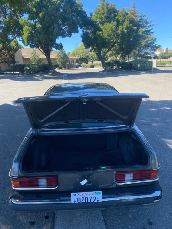 1983 Mercedes-Benz 300-Class Image 13