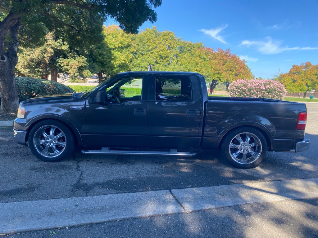 2005 Ford F-150 Image 3