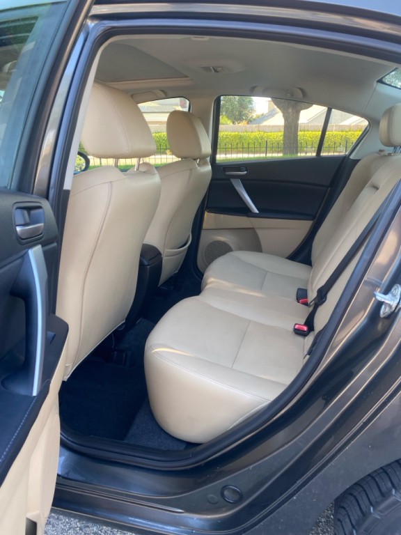 2011 Mazda Mazda3 Image 13