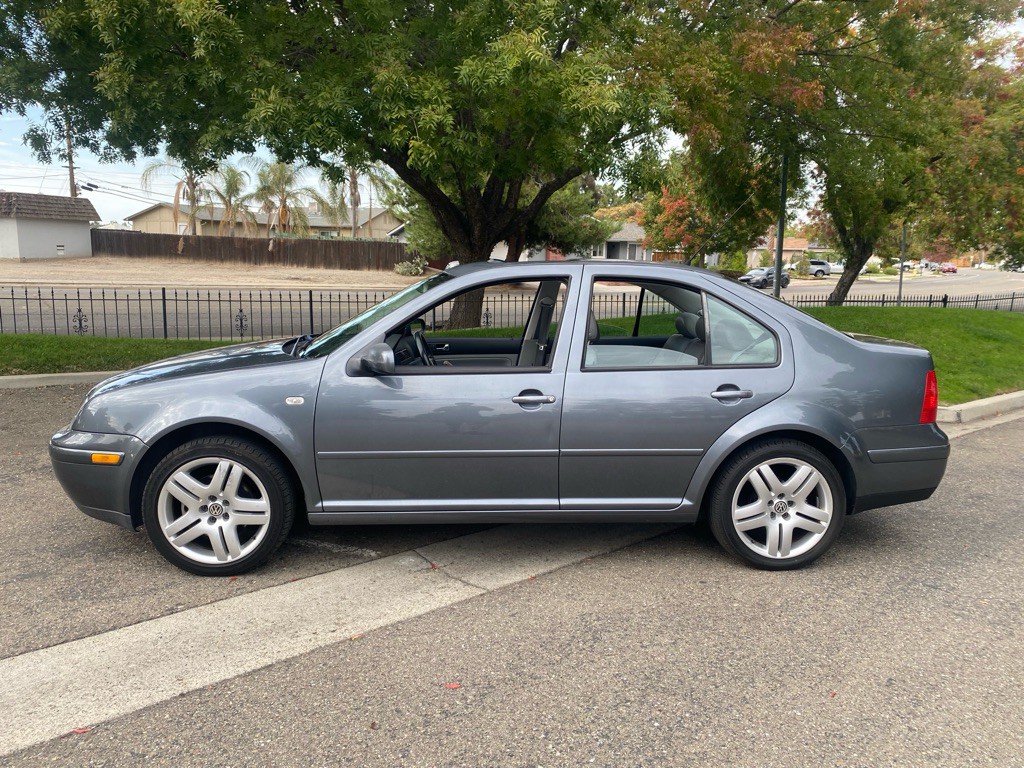 2003 Volkswagen Jetta Image 3