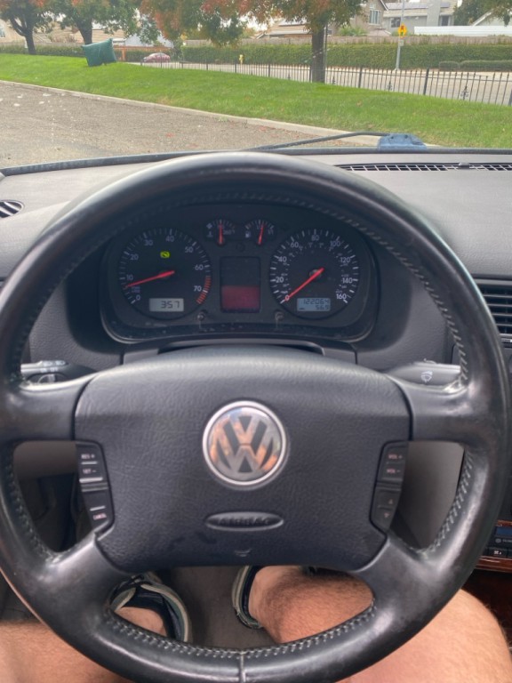 2003 Volkswagen Jetta Image 12