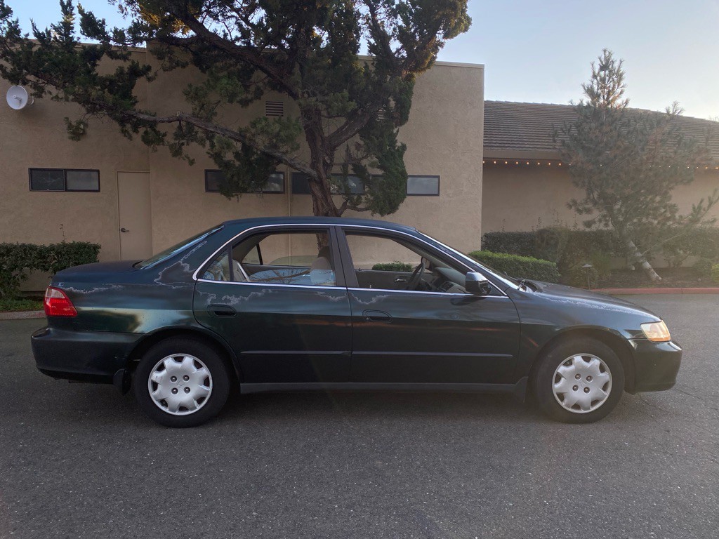 2000 Honda Accord Image 8