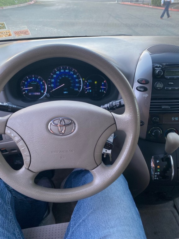 2006 Toyota Sienna Image 12