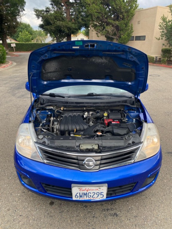 2012 Nissan Versa Image 13