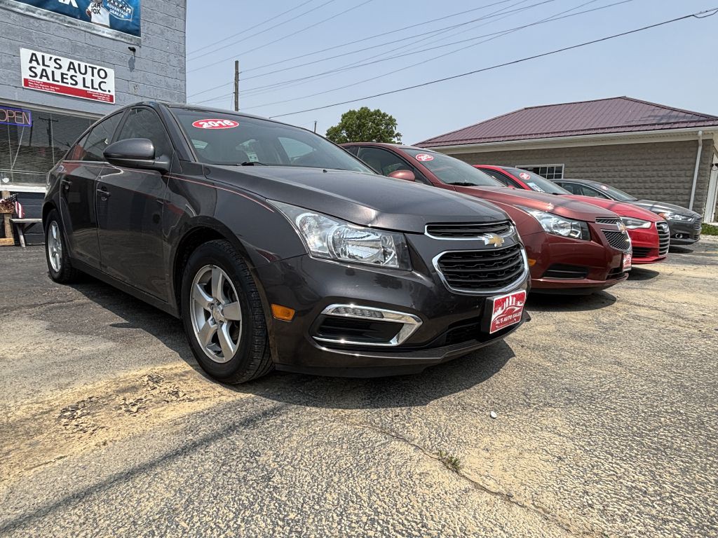 2016 Chevrolet Cruze Image 2
