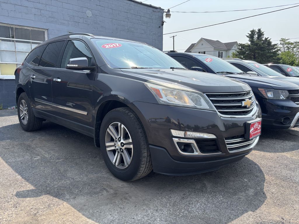 2017 Chevrolet Traverse Image 2