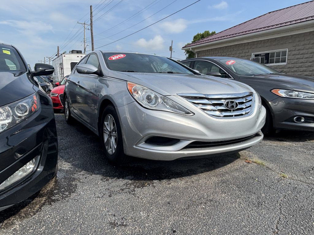 2012 Hyundai Sonata Image 2