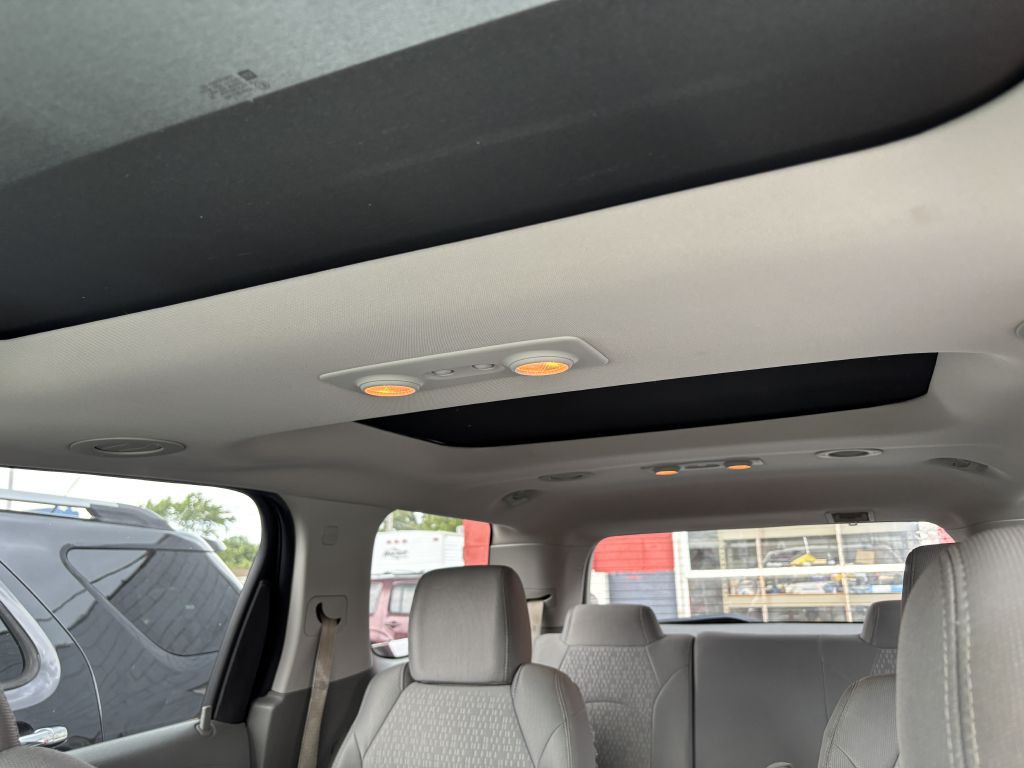 2015 GMC Acadia Image 7